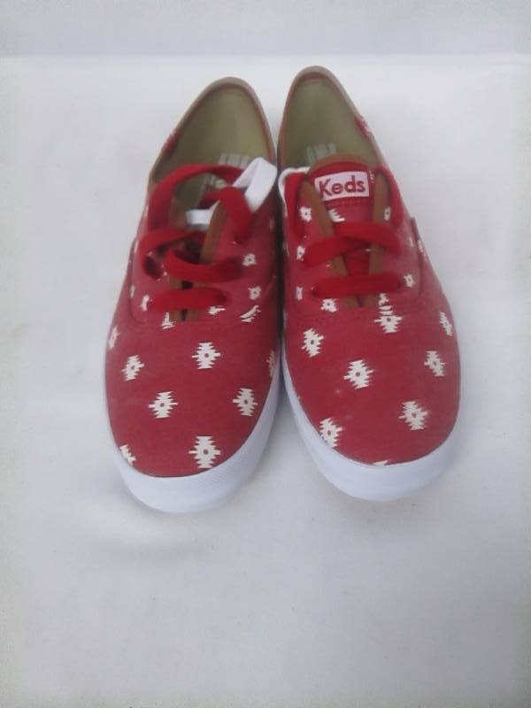 lot 41 image: Keds Womens Native Dot Shoes