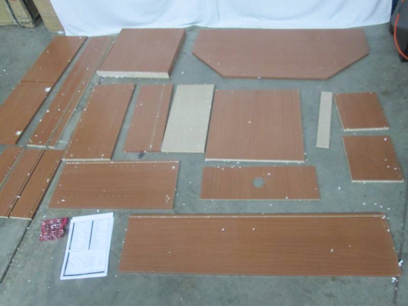 lot 23 image: Alcove Corner TV Stand Entertainment Center