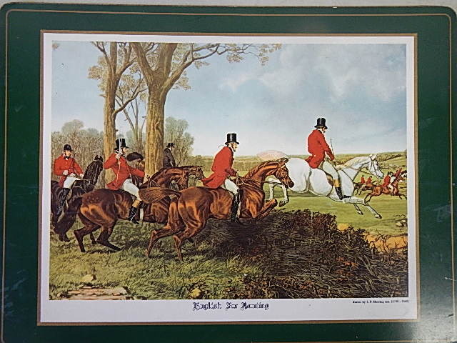 lot 61 image: Vintage English Hunting Scene Mats