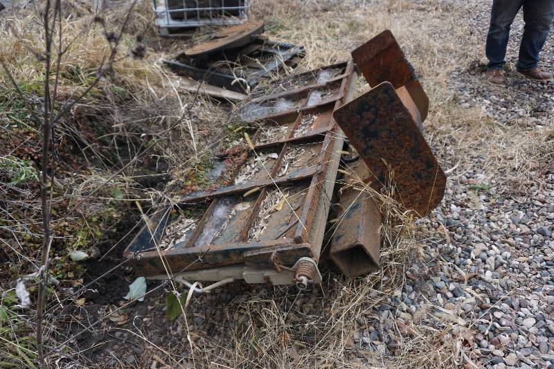 lot 7 image: Box Truck Electric Over Hydraulic Tuck Under Lift Gate