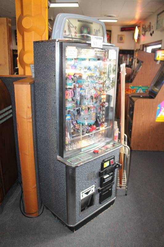 lot 53 image: Sports Arena Prize Game