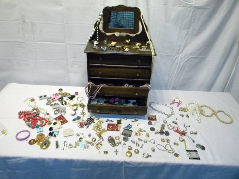 Vintage Jewelry Lot