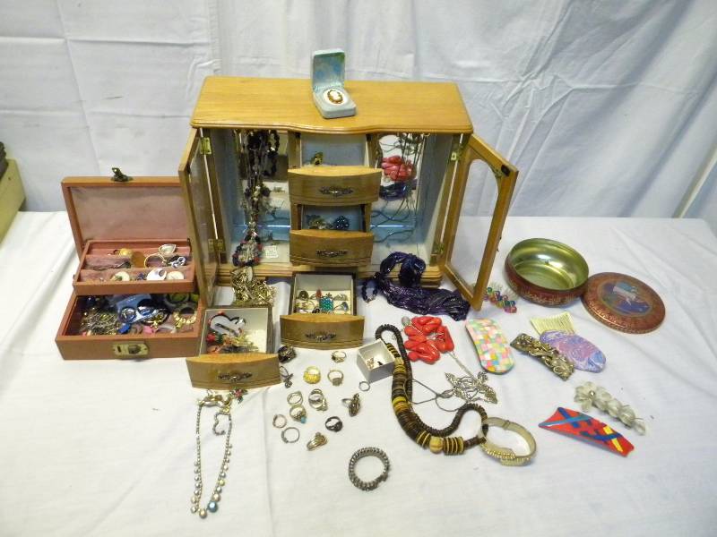Vintage Jewelry Lot