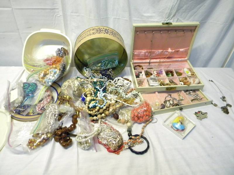 Vintage Jewelry Lot