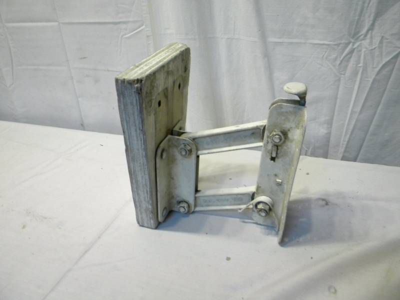 Mcelroy Outboard Motor Mount