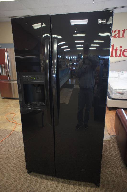 LG Refrigerator- Model # (LSC27910SB) Tested Works