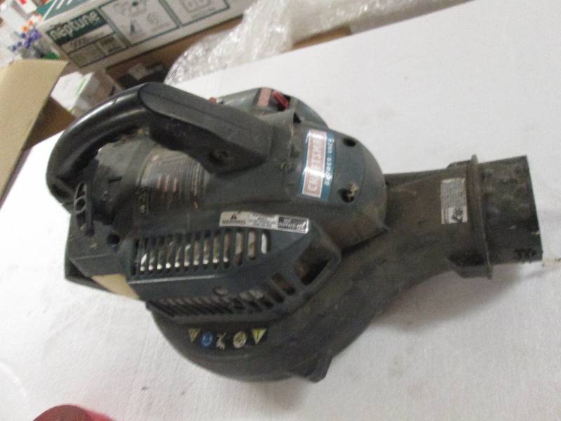 craftsman blower vac no ends has co...