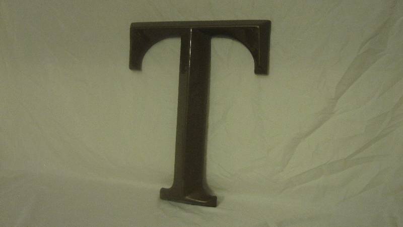 lot 8 image: Large Storefront  Heavy 3d Plastic Letter T
