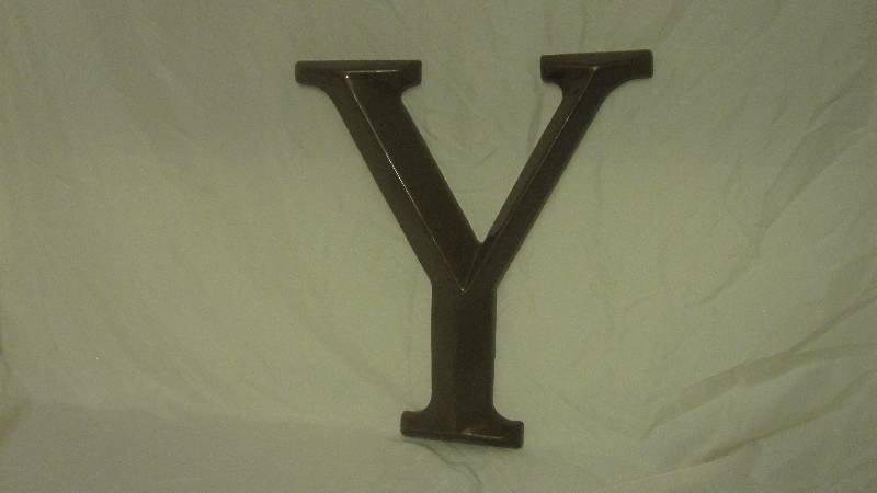 lot 10 image: Large Storefront Heavy 3D Plastic letter Y