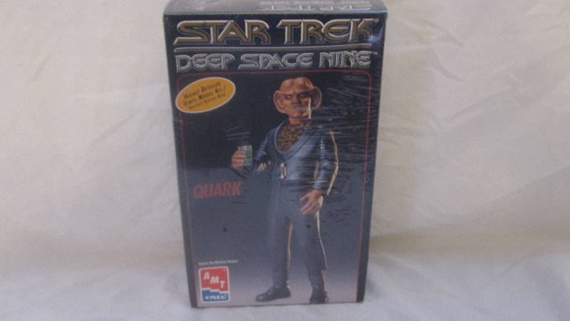 lot 27 image: Star Trek Deep Space Nine Quark model Kit