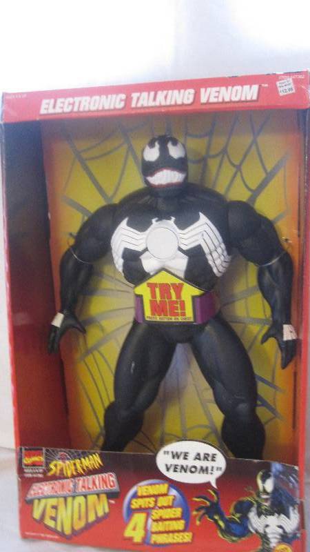 lot 45 image: 1995 Marvel Electronic Talking Venom figure