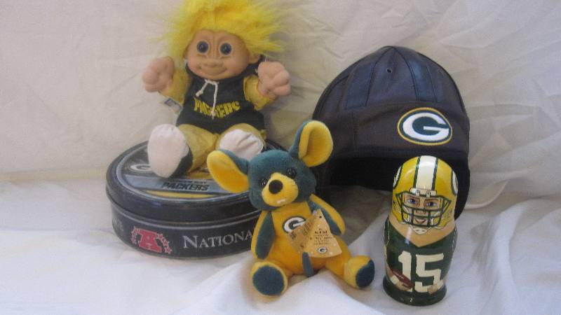 lot 48 image: Collectible Green Bay Packers Lot