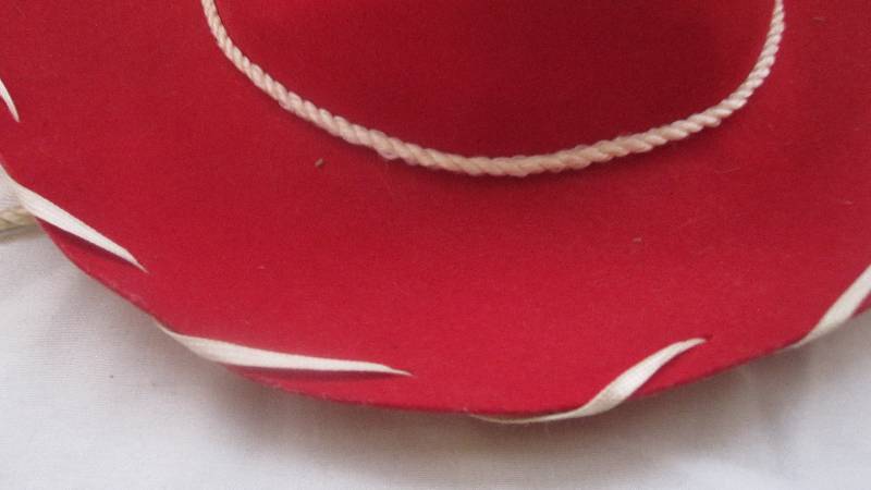 lot 79 image: Vintage Childs Red Wool Cowboy Hat