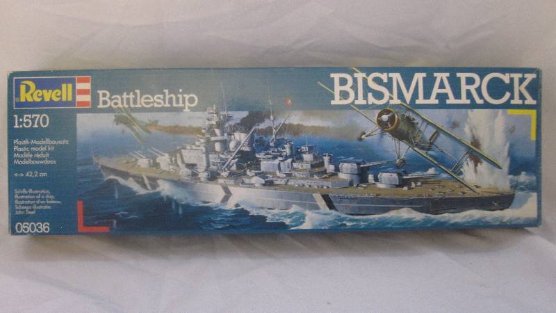 lot 89 image: Revell model battleship Bismarck