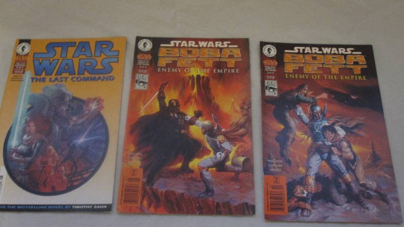 lot 112 image: 3 Dark Horse Star Wars Comic Books