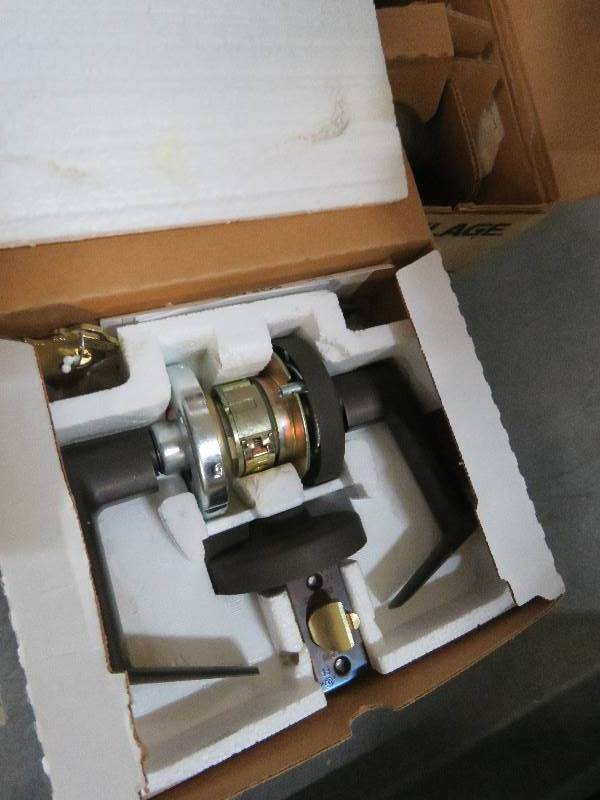 lot 142 image: Schlage Lock