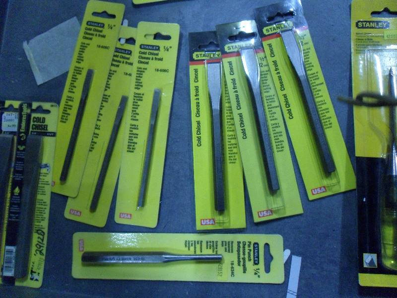 lot 24 image: Stanley Tools, United Hardware Dist. Co