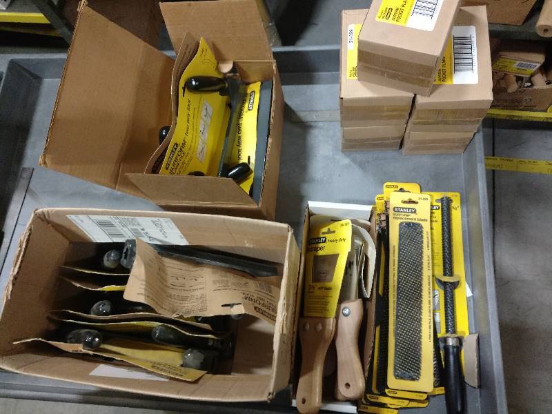 lot 18 image: Stanley Tools, United Hardware Dist. Co