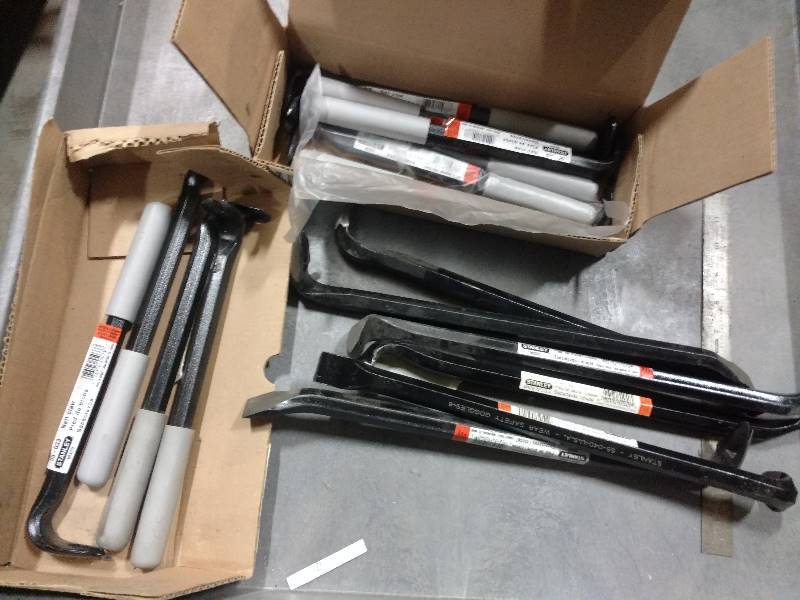 lot 19 image: Stanley Tools