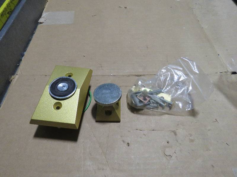 lot 327 image: Dorma Architectural Hardware