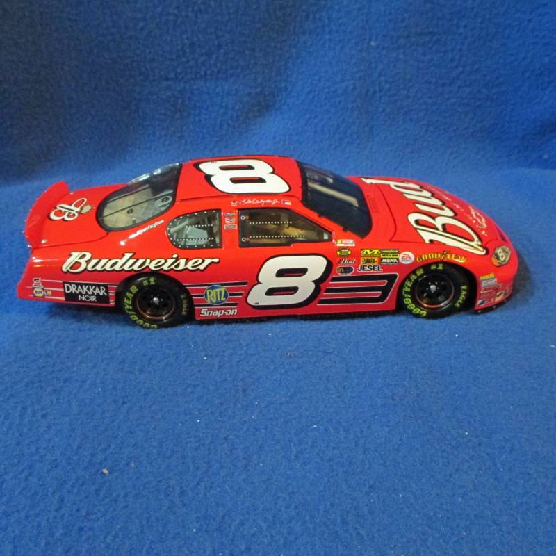 lot 1 image: Dale Jr 04 #8 Budweiser
