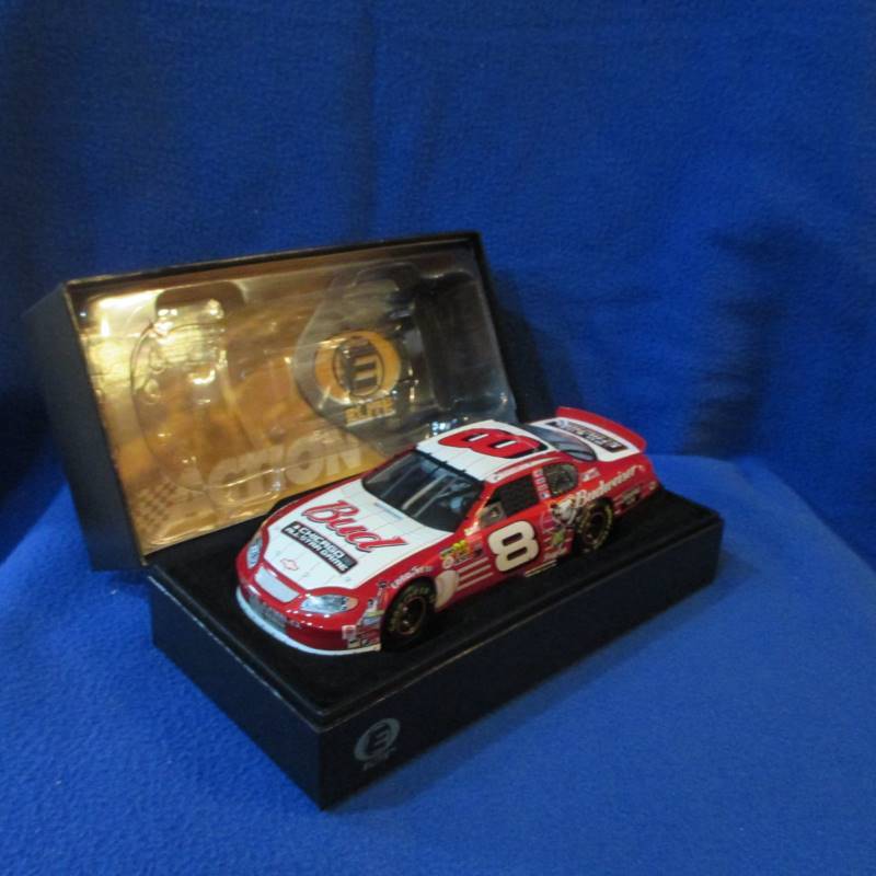 lot 28 image: Dale Jr 03 #8 Budweiser MLB All Star (Elite)