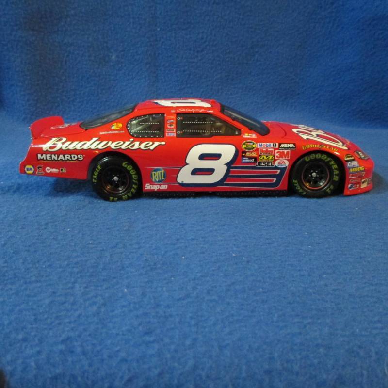 lot 48 image: Dale Jr 05 #8 Budweiser