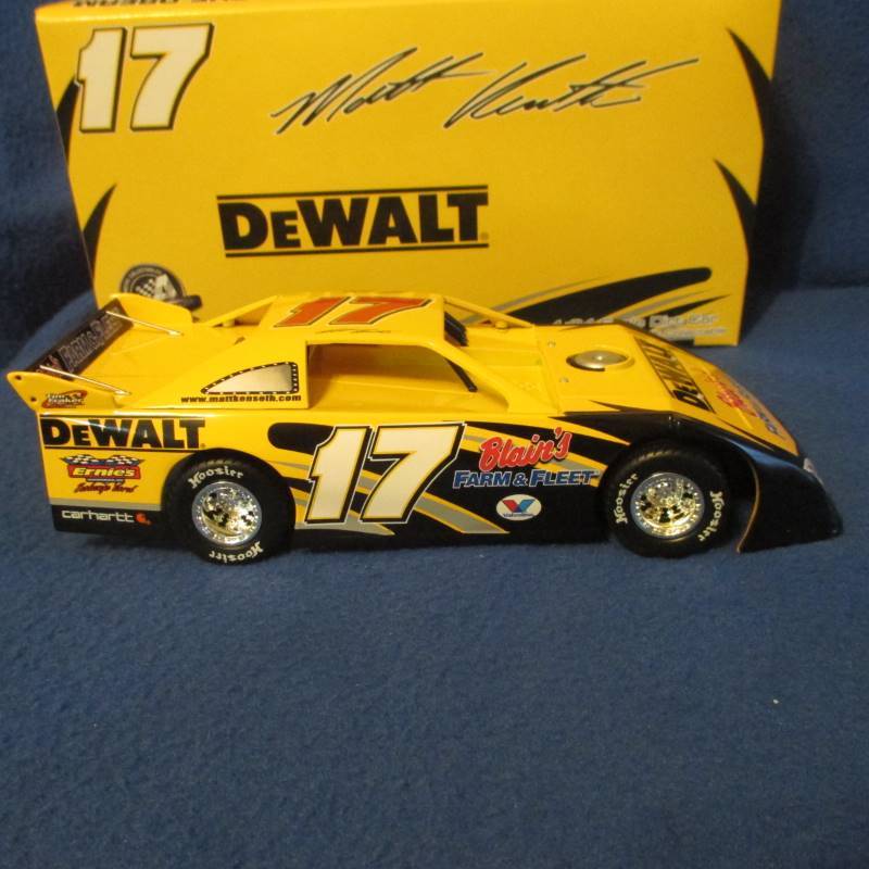lot 3 image: Matt Kenseth