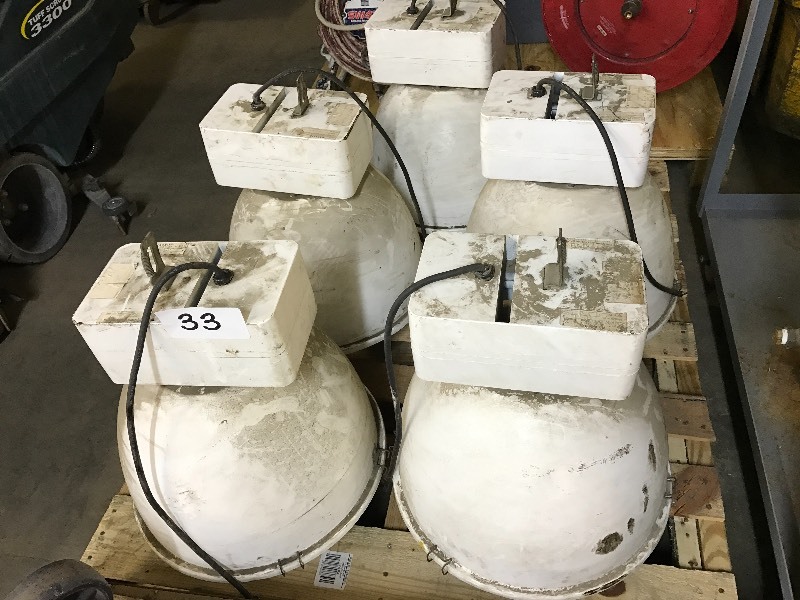 Lot of 5 warehouse lights