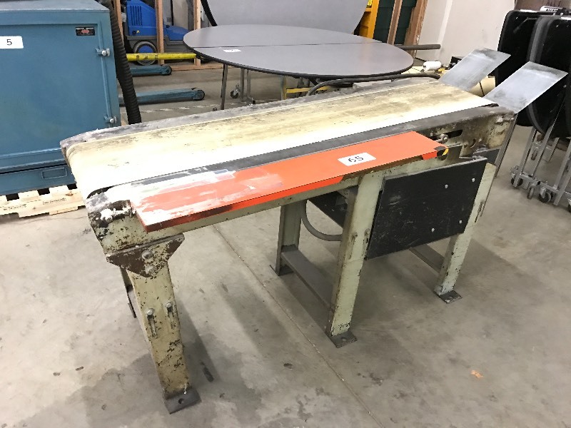 Powered conveyor section