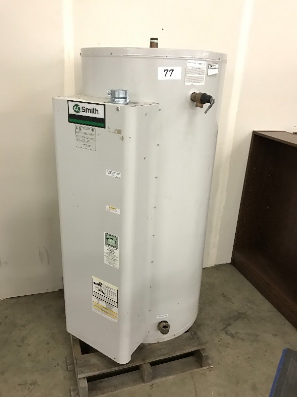 Commercial storage tank water heater