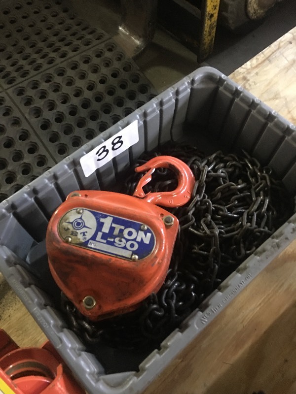 1-ton chain hoist with trolley