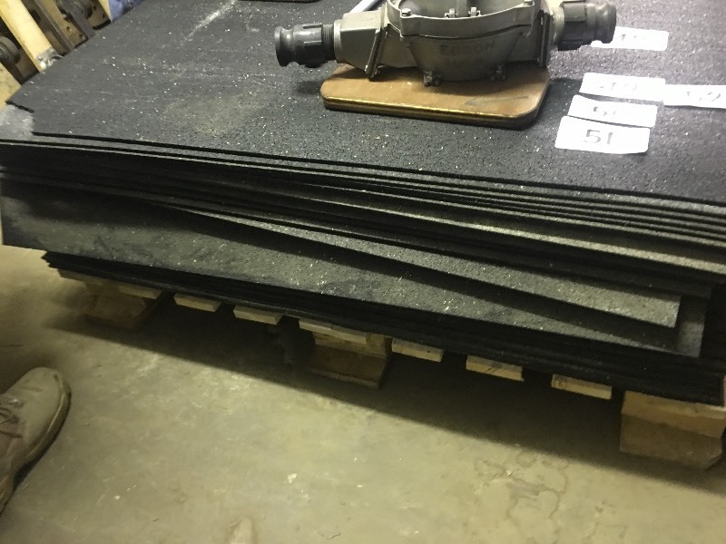 Lot of 10 rubber mats