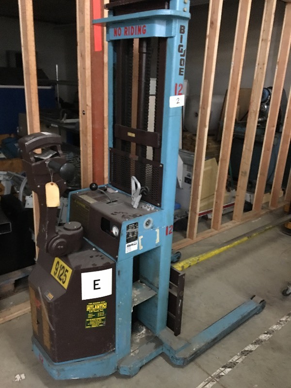 Big Joe walk-behind fork lift