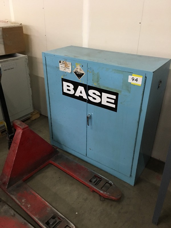 Corrosives storage cabinet