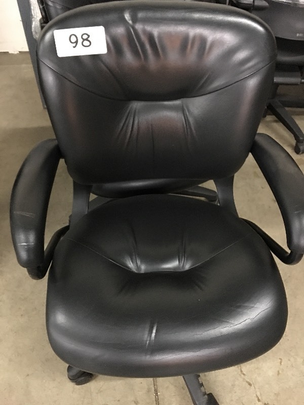Lot of 4 office chairs