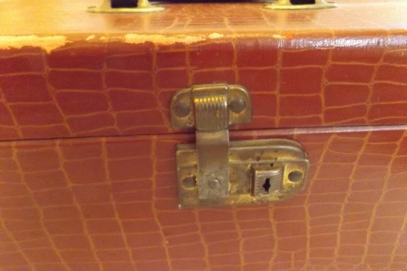 Vintage Carry Box