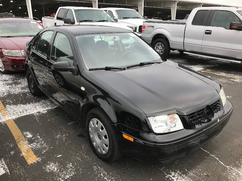 lot 16 image: 2003 Volkswagen Jetta
