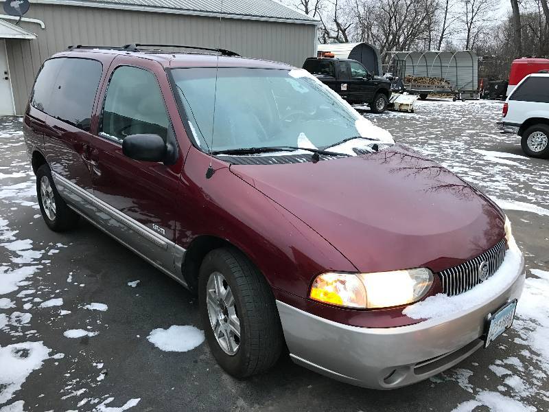 lot 34 image: 2002 Mercury Villager Elite