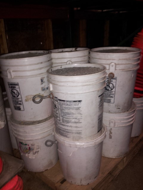 lot 41 image: Concrete Weight Buckets