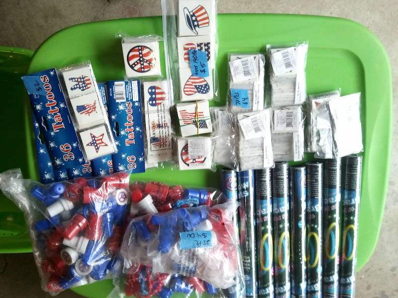 lot 102 image: Huge Lot of Carnival Prizes