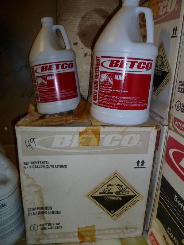 lot 49 image: Janitorial Cleaning Chemicals