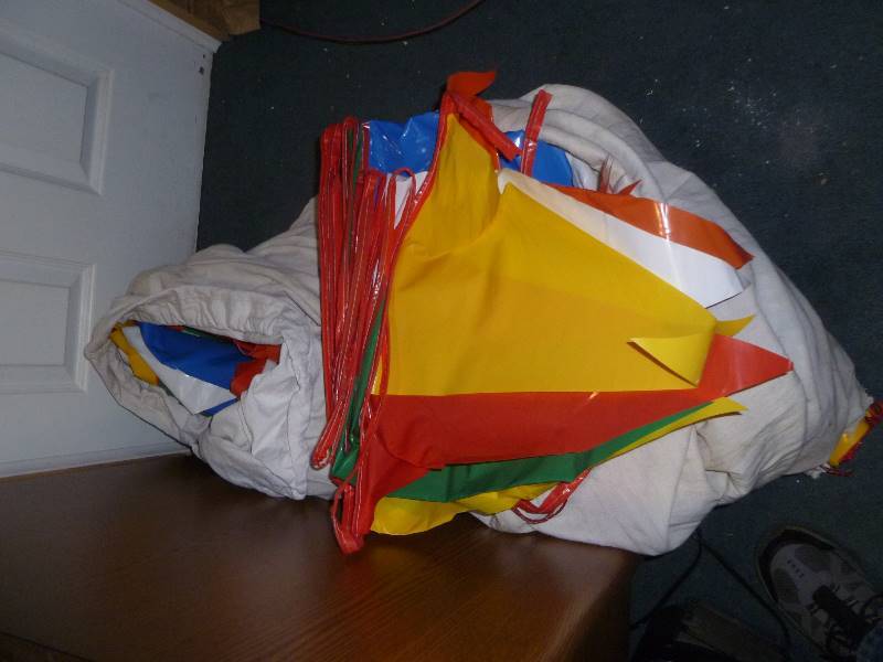 lot 60 image: Triangle pennant ropes
