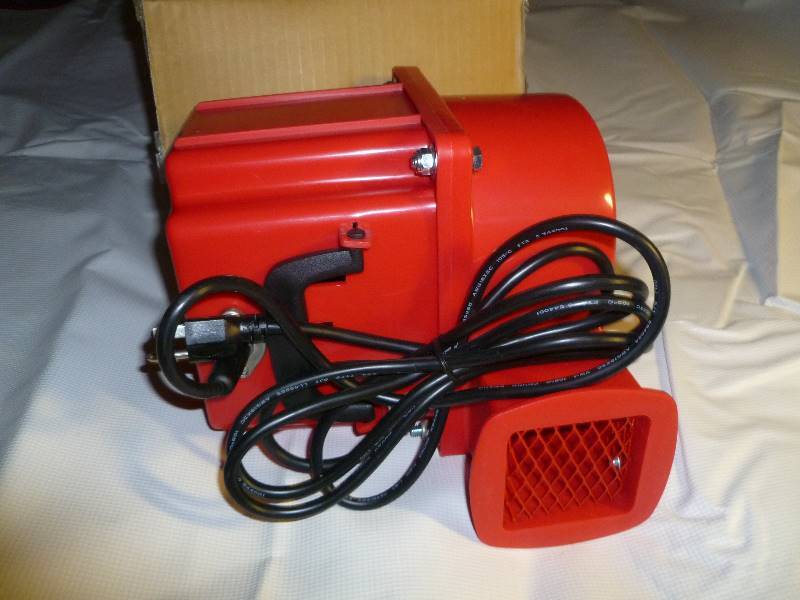lot 104 image: NEW 14 HP Blower