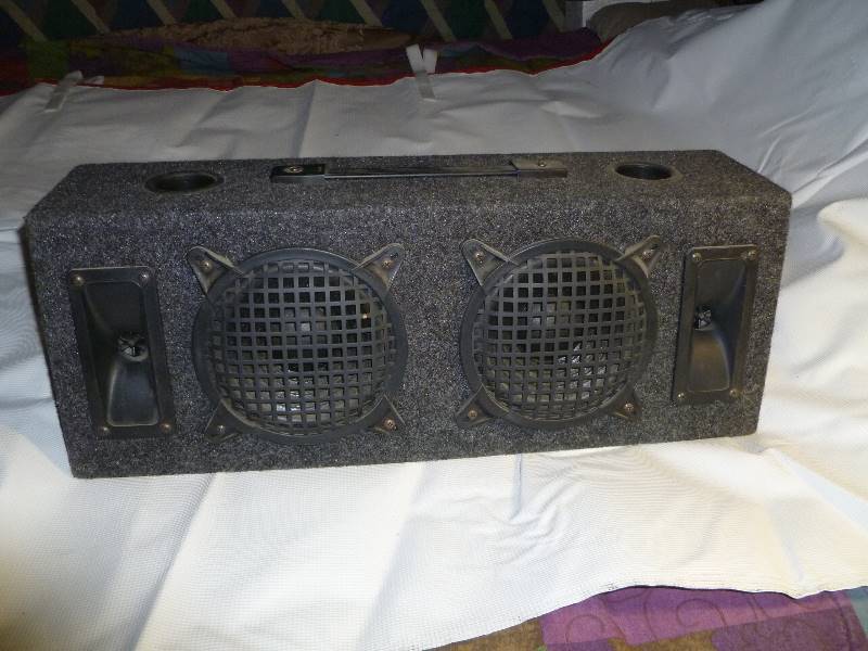 lot 114 image: Speaker Box
