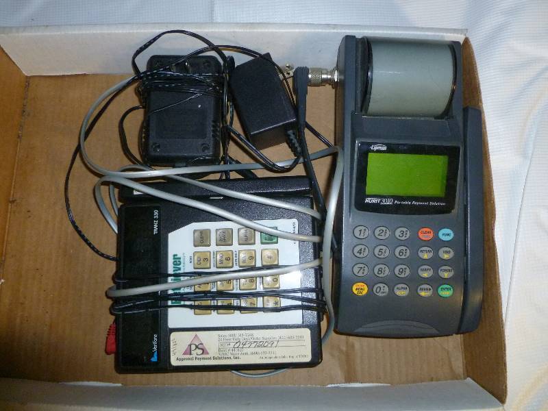 lot 164 image: Credit Card Processing Machines