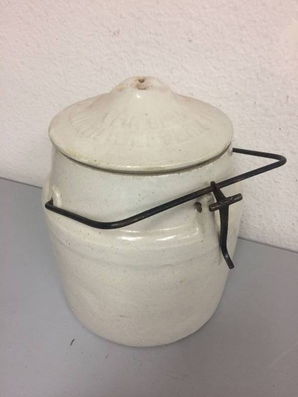 lot 27 image: Vintage Canister