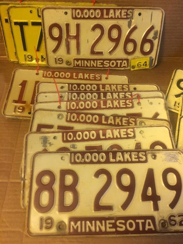 lot 67 image: Minnesota Early 1960s License Plates