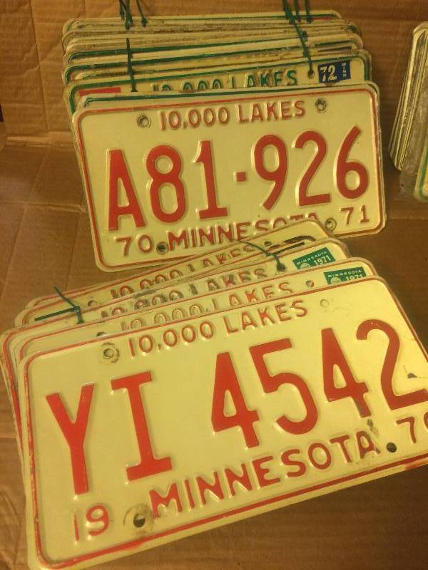 lot 69 image: Minnesota Early 1970s License Plates
