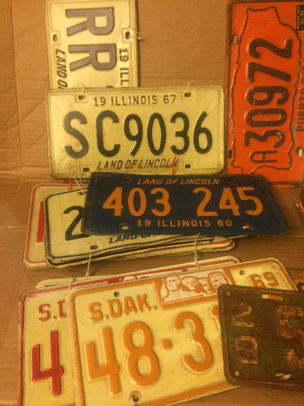 lot 75 image: Assorted Vintage License Plates